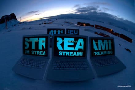 Streaming Museum exhibition in Antarctica