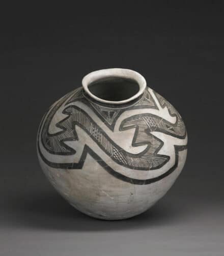  Anonymous. Bidhahochi Black on white storage jar, c. 1315-1375