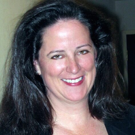 Carrie J McIndoe